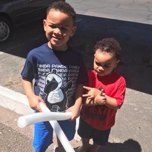 Meet your Posher, Vee